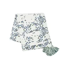 Esha Blue & White Damask Pattern Super Soft Cozy Accent Accent Throw Blanket