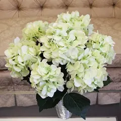 20" Green Hydrangea Bush - 7 Sprays, UV Resistant Silk Flowers, Lifelike Artificial Floral, Perfect for Home, Patio & Wedding D&eacute;cor - Spring & Summer Accents, Floral Home by Artificial Flowers
