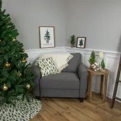 Northlight 48" Cream White and Green Forest Christmas Tree Skirt