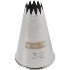 #32 Star Decorating Tip, 1ct