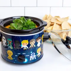 Uncanny Brands Star Wars 2QT Slow Cooker