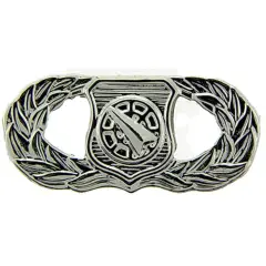 EagleEmblems P12104 Wing-USAF,WEAP.CONTR,BAS. (Mini) (.875'')