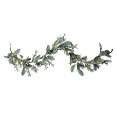 Northlight Iced Leaves and Winter Berries Artificial Christmas Garland - 5' x 6" - Unlit Green