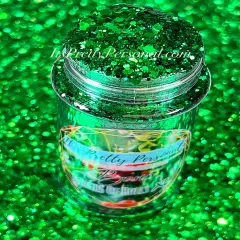 "Boughs of Holly XL&rdquo;- Basics Collection XL