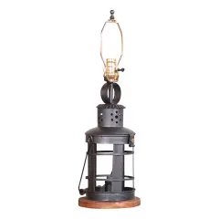 Irvins Country Tinware Innkeeper's Lamp Base Black