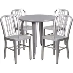 Emma and Oliver Commercial Grade 30" Round Metal Indoor-Outdoor Table Set & 4 Slat Back Chairs Silver