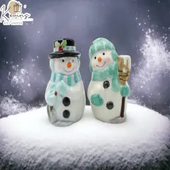 Ceramic Christmas Decor Blue and Green Snowman Salt and Pepper Shakers, Home D&eacute;cor, Gift for Her, Gift for Mom, Kitchen D&eacute;cor