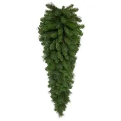 Northlight 48" Beaver Pine Artificial Christmas Teardrop Swag, Unlit Green