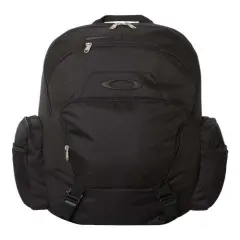 Oakley&reg; 30L Blade Backpack | Elevate Your Everyday Carry Blackout