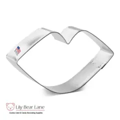 Lipstick Kiss Cookie Cutter 4.25 in, CookieCutter.com, Tin Plated Steel, Handmade in the USA
