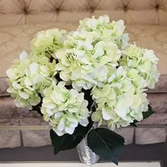 Green Hydrangea Flower Bush - 7 Bloom Heads, Lifelike Silk Flowers, Perfect for Bouquets, Centerpieces & Home D&eacute;cor - Spring & Wedding Accents, Floral Home by Artificial Flowers