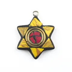 The Bead Chest Nepali Star of David Pendant: Authentic Ethnic Judaica Brass Charm Inlaid with Stone for DIY Necklace and Jewelry (Yellow & Red)