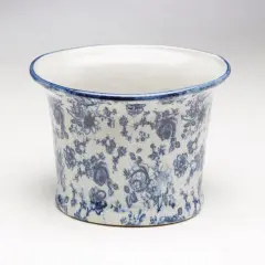 AA Importing 59845 Blue And White Planter