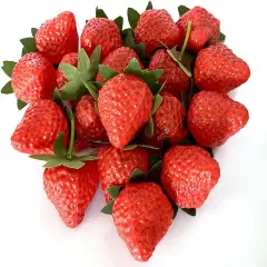 18PCS Plastic Artificial Red Strawberries