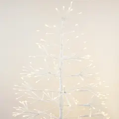 6FT Decorative LED Tree Light with 420 White LEDs &ndash; Outdoor Warm white