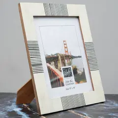 Modern White & Black Resin Photo Frame