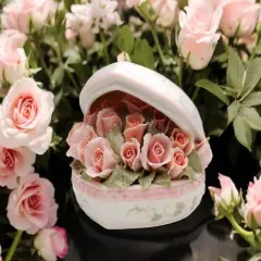 Ceramic Pink Rose Flower Bouquet Heart Box, Gift for Her, Gift for Mom