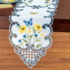 Collections Etc Butterfly Daisies Embroidered Cut-Out Table Linens