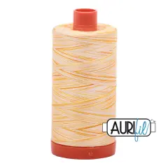 Limoni di Monterosso - Variegated (4658) | 50wt Large Spool (1300M / 1422Y) | Aurifil Thread