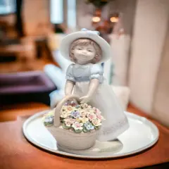 Ceramic Girl Holding Flower Basket Figurine, Home D&eacute;cor, Gift for Her, Mom, Farmhouse Kitchen D&eacute;cor, Vintage Decor