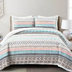 3 Piece Scandinavian Chevron Quilt Set with Reversible Cotton Cover and Matching Pillow Shams