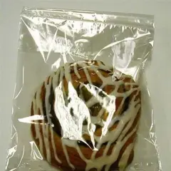 4 1/2'' x 5 1/2'' Lip & Tape Polyethylene Bags 1.2 Mil