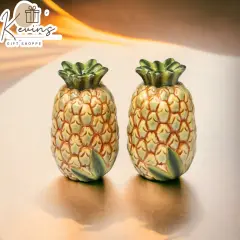 Hand Painted Ceramic Pineapple Salt & Pepper Shakers, Home D&eacute;cor, Gift for Her, Gift for Mom, Kitchen D&eacute;cor, Summer Decor