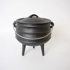 Lehman's Campfire Cooking Kettle Pot - Cast Iron Potjie Dutch Oven with 3 Legs and Lid