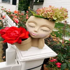 Face Plant Pot Double Flower Pots for Indoor Outdoor Plants Resin Head Planter Lady Face Plant Pots Garden Decoration Planters
