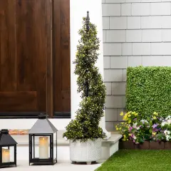 Northlight Two-Toned Boxwood Spiral Potted Artificial Topiary Tree - 46.5" Green