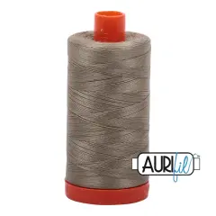 Light Khaki Green (2900) | 50wt Large Spool (1300M / 1422Y) | Aurifil Thread