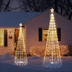 Perfect Holiday Decorative Outdoor Tree Light with Warm White LEDs &ndash; Multiple Sizes & Features Available