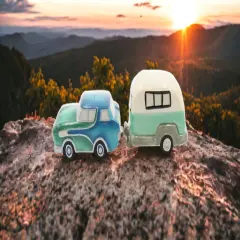 Ceramic Car and RV Salt And Pepper Shakers, Home D&eacute;cor, Gift for Him, Gift for Dad, Kitchen D&eacute;cor