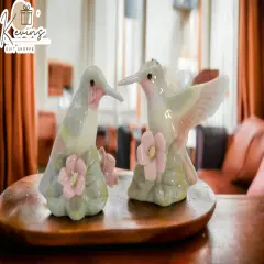 Ceramic Hummingbirds Salt & Pepper Shakers, Home D&eacute;cor, Gift for Her, Gift for Mom, Kitchen D&eacute;cor, Birdwatcher Gift