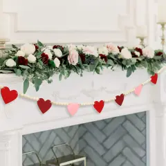 DAZONGE Valentines Day Decorations, Wood Bead Garland with Felt Hearts for Valentine Decor, Red and Pink Farmhouse Valentine&rsquo;s Day Banner for Wedding, Anniversary Decorations