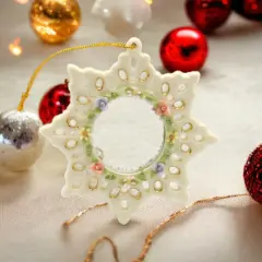 Ceramic Snowflake Ornament, Home D&eacute;cor, Gift for Her, Gift for Mom, Kitchen D&eacute;cor, Christmas D&eacute;cor