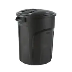 Black Plastic 32-Gallon Outdoor Trash Can with Snap-Fit Lid and Handles