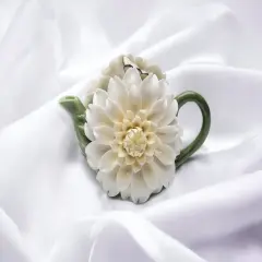 Ceramic Daisy Flower Teapot, Gift for Her, Gift for Mom, Tea Party D&eacute;cor, Caf&eacute; D&eacute;cor, Spring Kitchen Decor