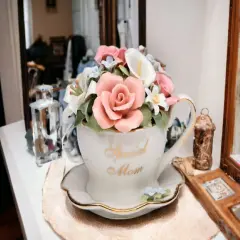 Handcrafted Ceramic Flower Bouquet in Cup Music Box, Home D&eacute;cor, Gift for Her, Gift for Mom, Mother's Day Gift