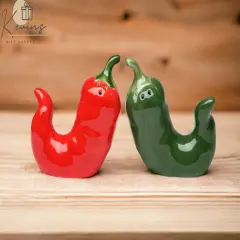 Ceramic Chili Pepper Shaped Salt & Pepper Shakers, Home D&eacute;cor, Gift for Her, Gift for Mom, Kitchen D&eacute;cor, Farmhouse D&eacute;cor, Mexican Decor