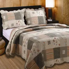 Reversible Multi-Color Quilt and Sham Set Oversized Cotton Coverlet with Nature-Inspired Print