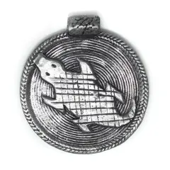 The Bead Chest Silver Lizard Baule Bead Pendant (58x52mm): African Tribal Metal Pendant for DIY Jewelry and Necklace