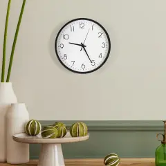 Modern 9.8-Inch Silent Wall Clock &ndash; Minimalist Design, Battery Operated Black