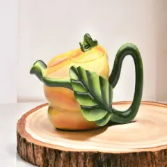 Ceramic Yellow Pepper Teapot, Gift for Her, Gift for Mom, Tea Party D&eacute;cor, Caf&eacute; D&eacute;cor, Farmhouse Kitchen D&eacute;cor