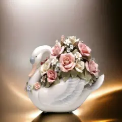 Ceramic Large Swan With Flowers Music Box, Home D&eacute;cor, Gift for Her, Gift for Mom, Wedding Gift