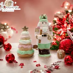 Ceramic Pastel Color Nutcracker & Donut Tree Salt And Pepper, Home D&eacute;cor, Gift for Her, Gift for Mom, Kitchen D&eacute;cor, Christmas D&eacute;cor