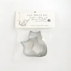 Cat Treat Kit &ndash; 2-Piece Cat & Fish Cookie Cutter Set &ndash; DIY Homemade Cat Treats with Healthy Recipe &ndash; Fun Baking Gift for Cat Lovers DT602