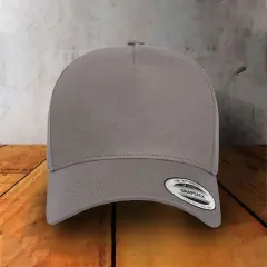 1 Count Retro Cotton Blend Trucker Snapback Cap with Structured Five Panel Fit Grey