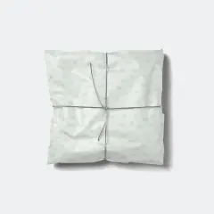 Lips Drawing Gift Wrap