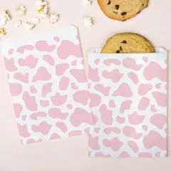 Big Dot of Happiness Pink Cow Print Rodeo Cowgirl Paper Treat Bags, Western Party Candy Bags, Greaseproof White Paper Sandwich Cookie Bags - 25 Count